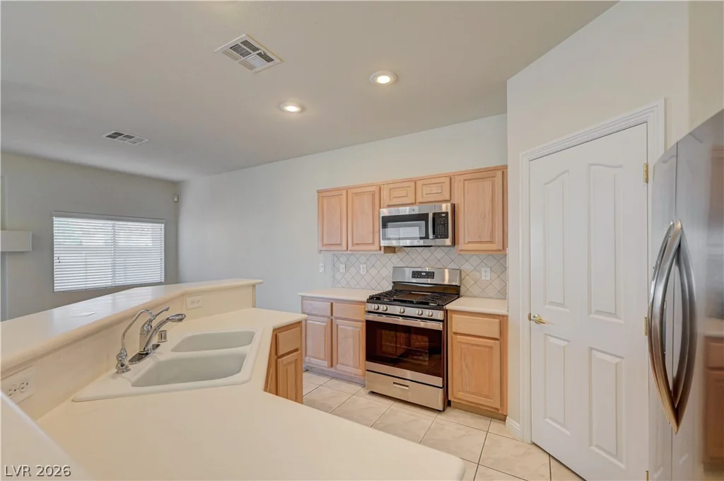 7040 Caribou Ridge, Las Vegas, NV 89149