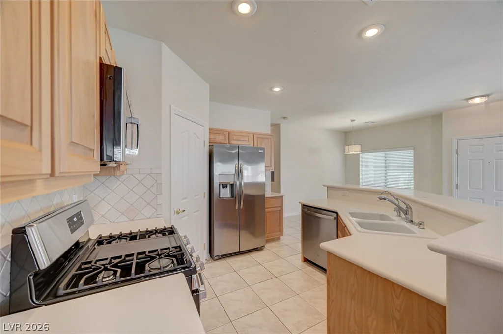 7040 Caribou Ridge, Las Vegas, NV 89149