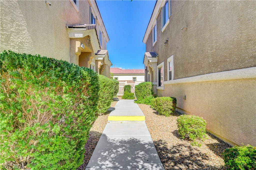 7040 Caribou Ridge, Las Vegas, NV 89149