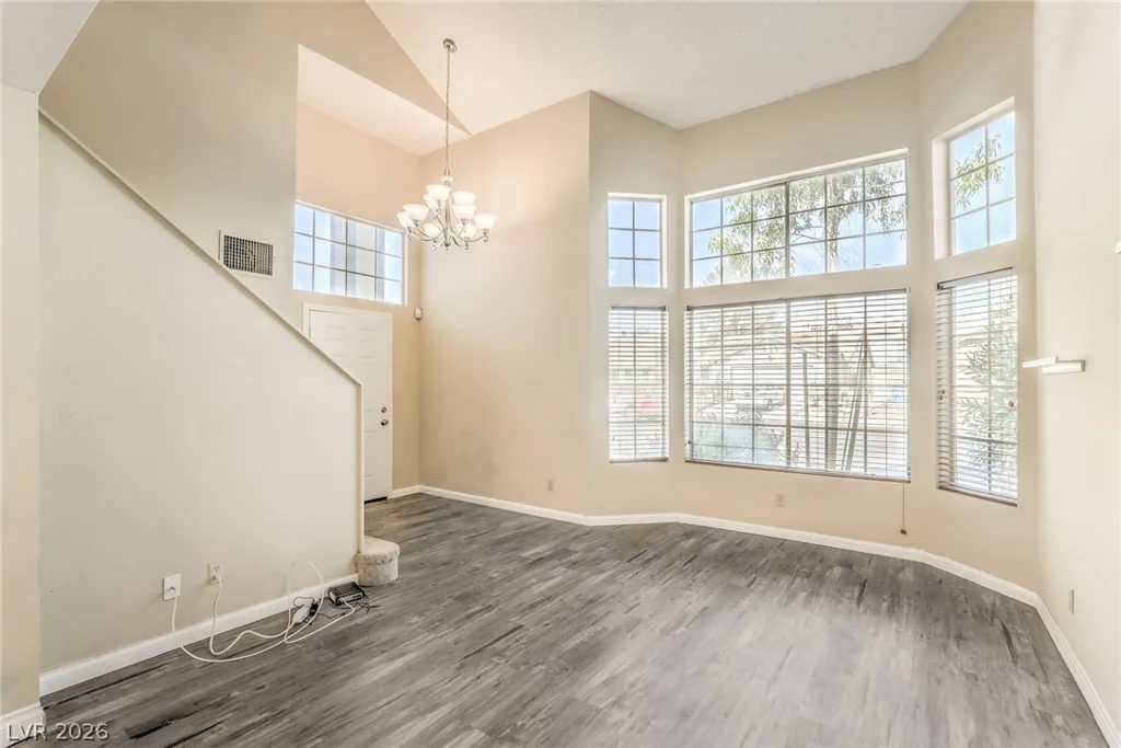 6256 Chinook, Las Vegas, NV 89108