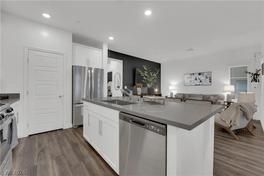 600 Carriage Hill, Las Vegas, NV 89138