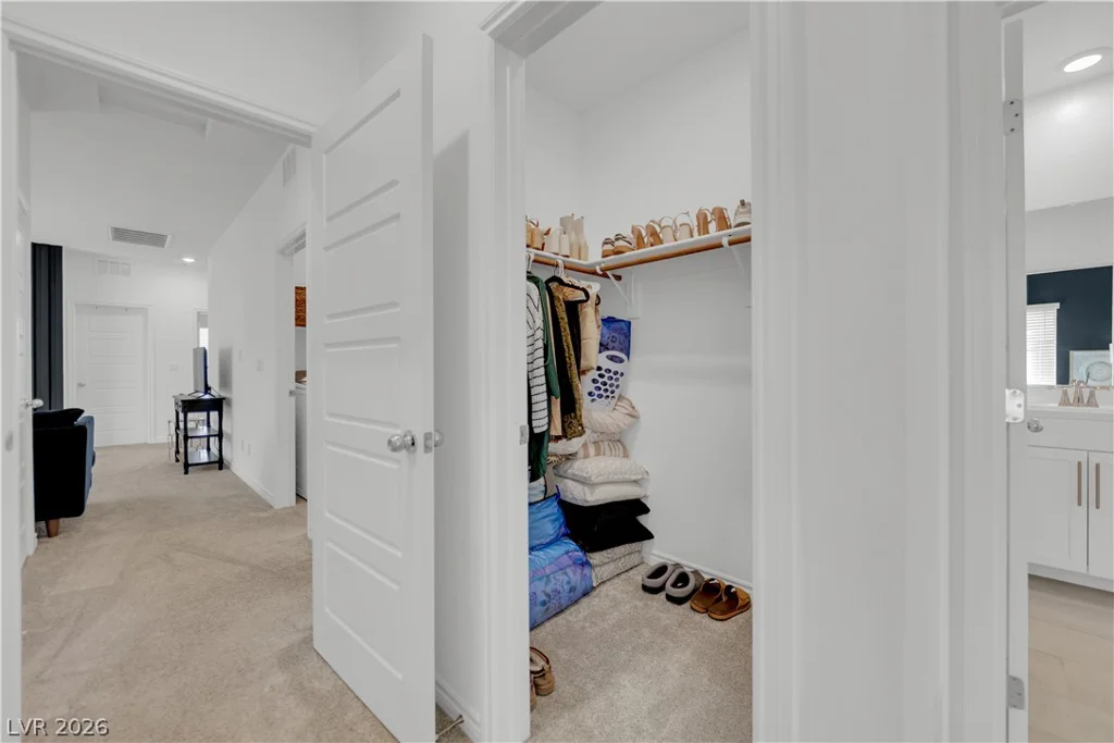 600 Carriage Hill, Las Vegas, NV 89138