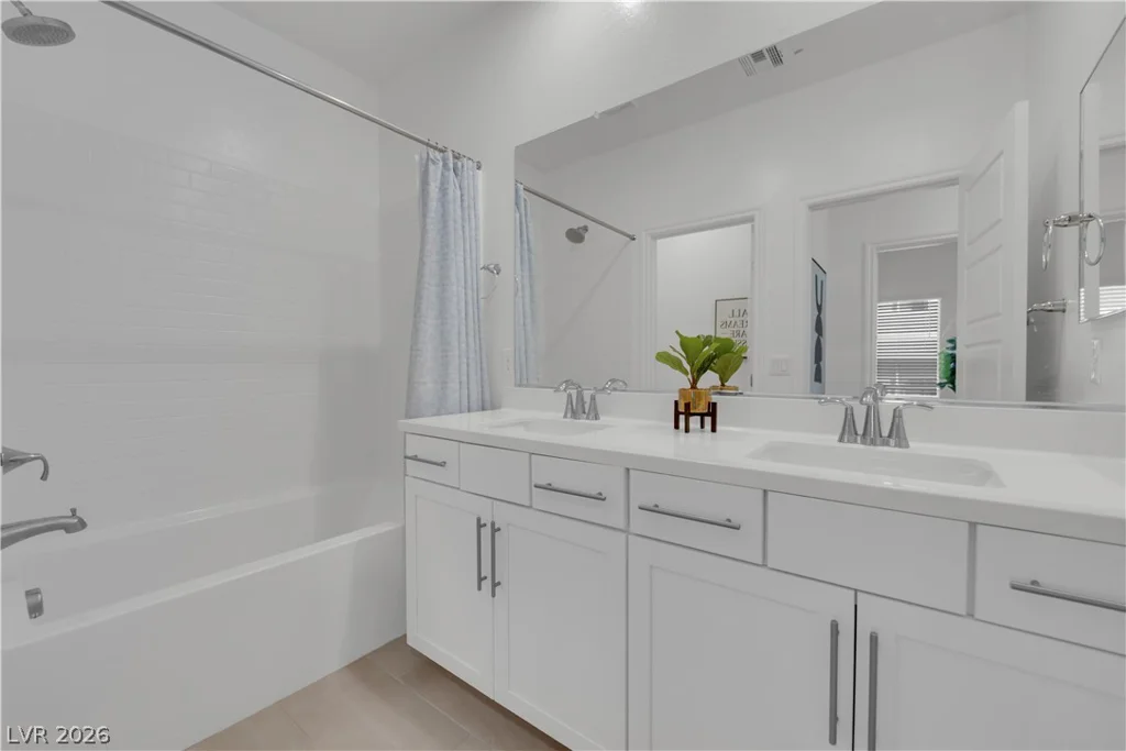 600 Carriage Hill, Las Vegas, NV 89138