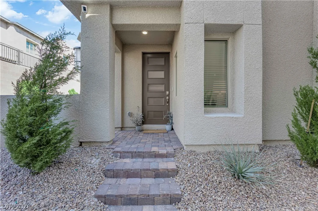 600 Carriage Hill, Las Vegas, NV 89138