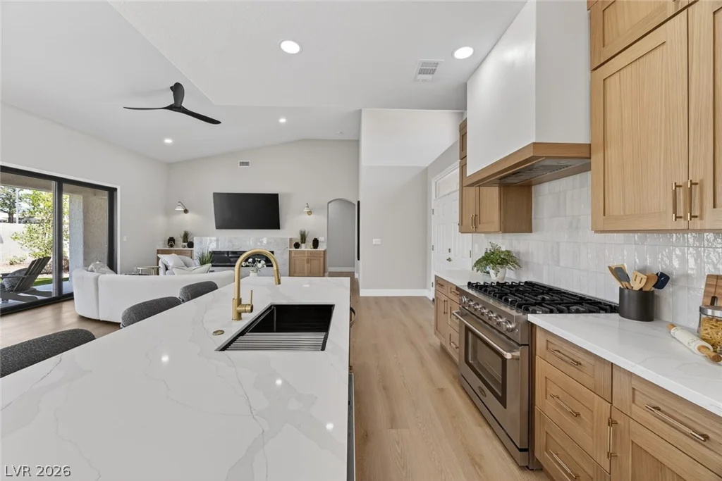 2825 Billy Casper, Las Vegas, NV 89134
