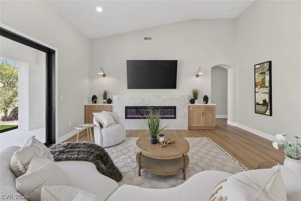 2825 Billy Casper, Las Vegas, NV 89134
