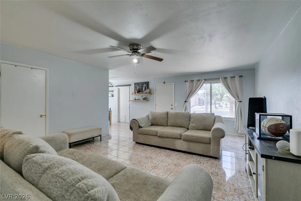 418 Linn, Las Vegas, NV 89110