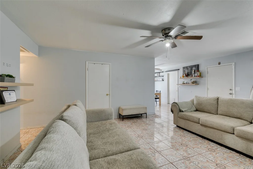418 Linn, Las Vegas, NV 89110