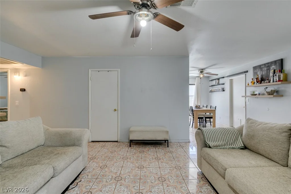 418 Linn, Las Vegas, NV 89110