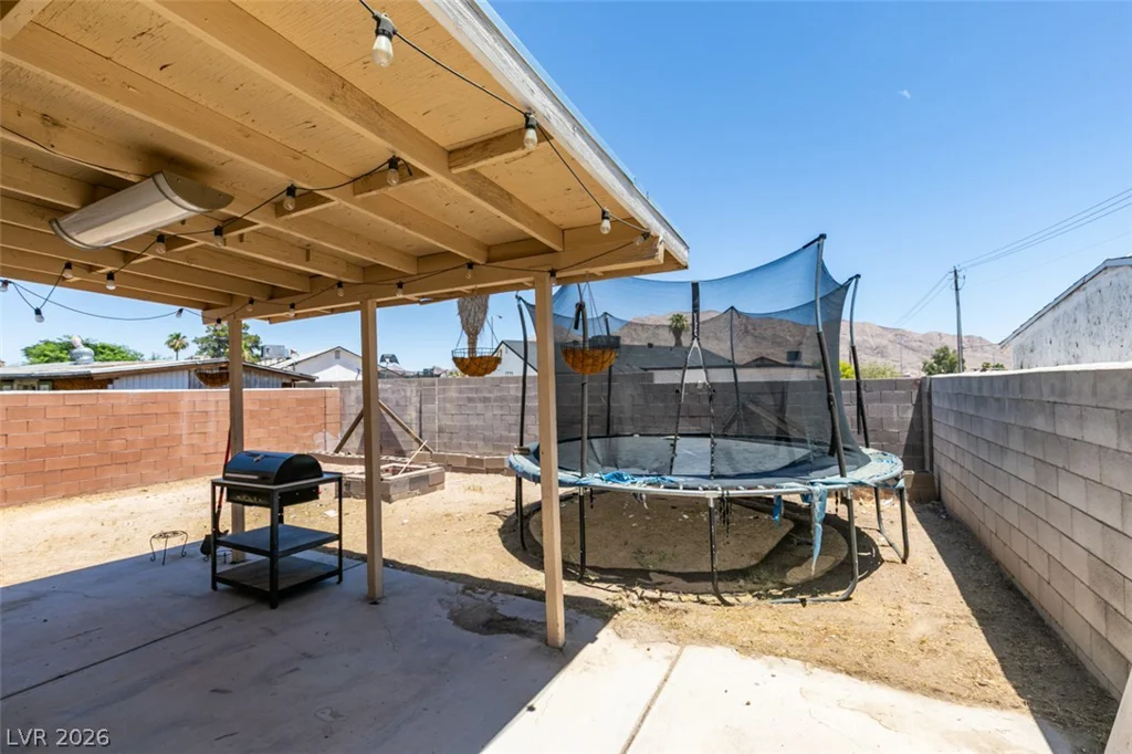 418 Linn, Las Vegas, NV 89110