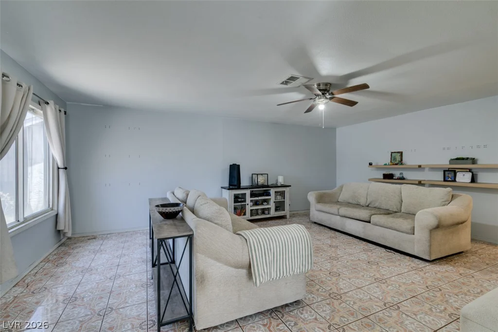 418 Linn, Las Vegas, NV 89110