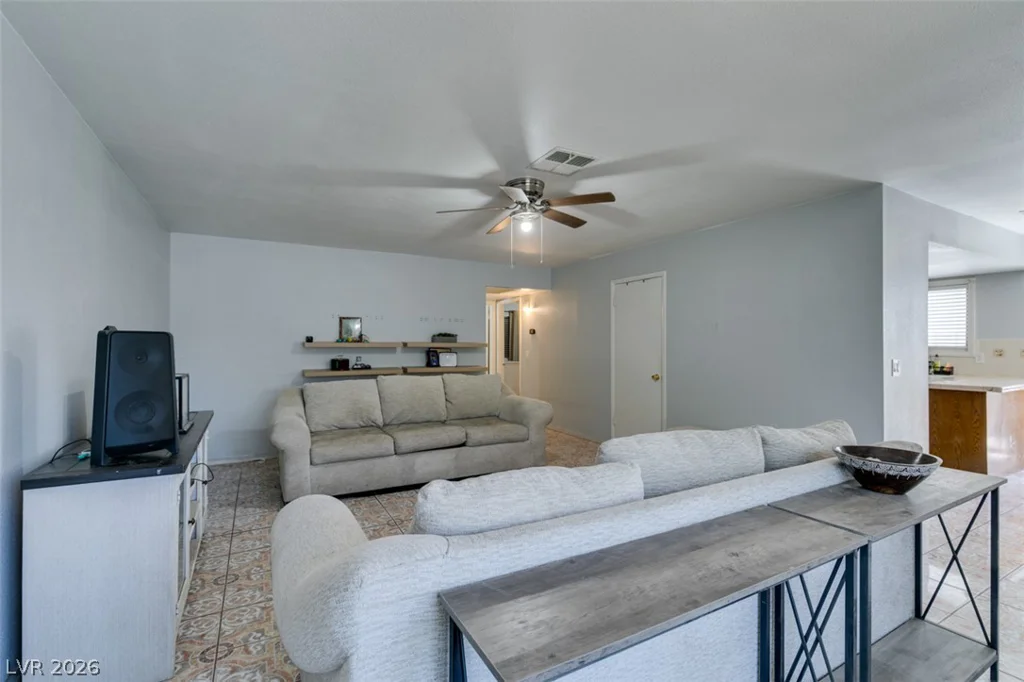 418 Linn, Las Vegas, NV 89110