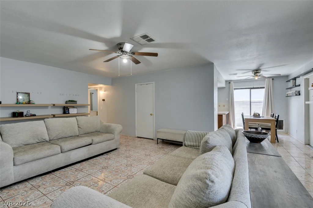 418 Linn, Las Vegas, NV 89110