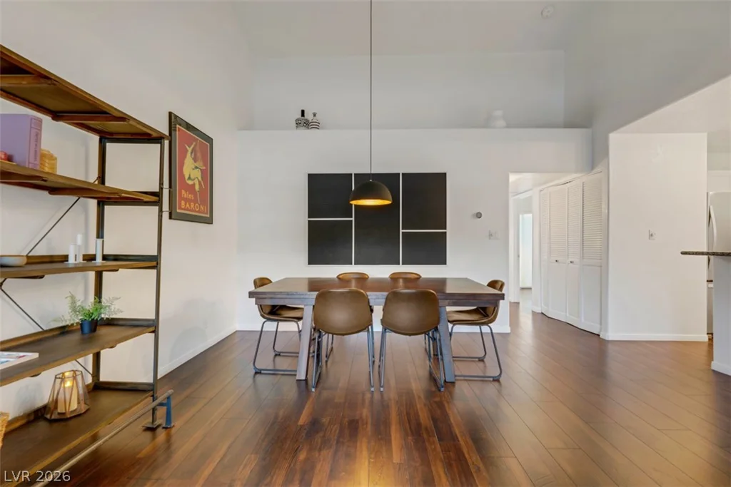 5036 Rainbow, Las Vegas, NV 89118