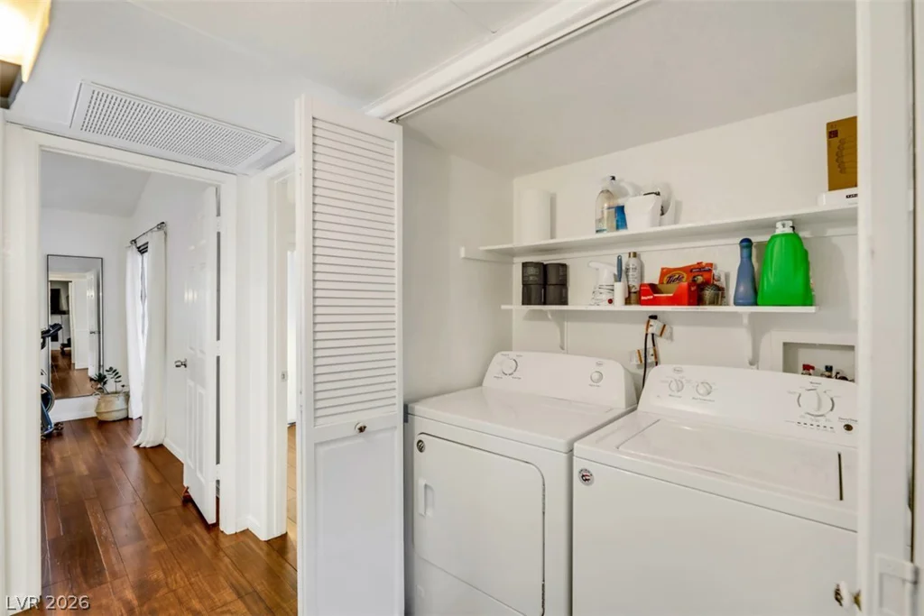 5036 Rainbow, Las Vegas, NV 89118