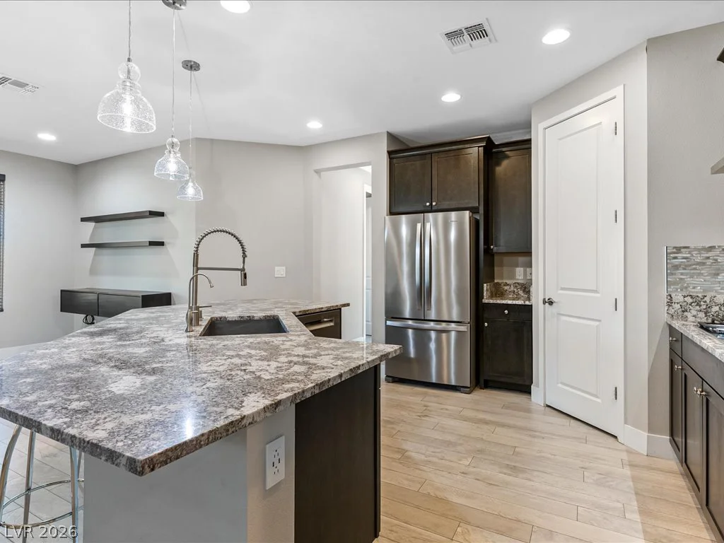 6008 Andezano, Las Vegas, NV 89135
