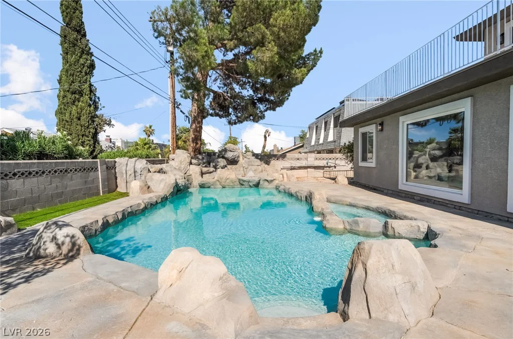 2856 Natalie, Las Vegas, NV 89121