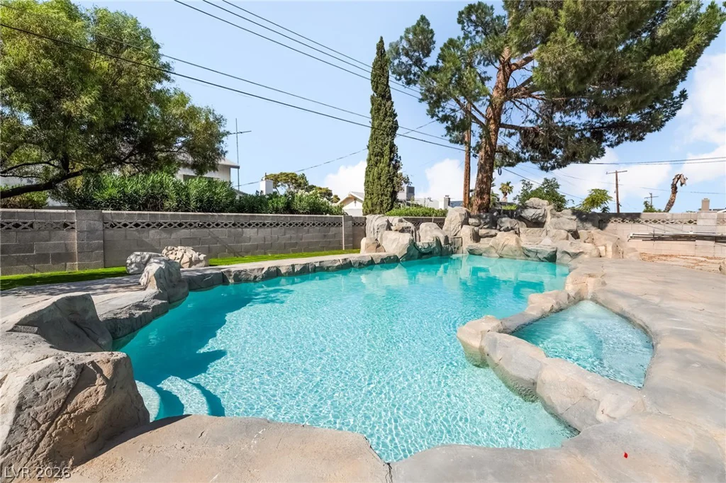 2856 Natalie, Las Vegas, NV 89121