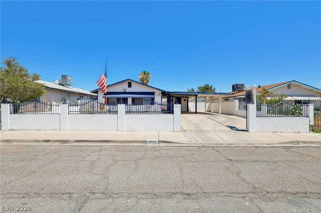 4832 Lana, Las Vegas, NV 89121