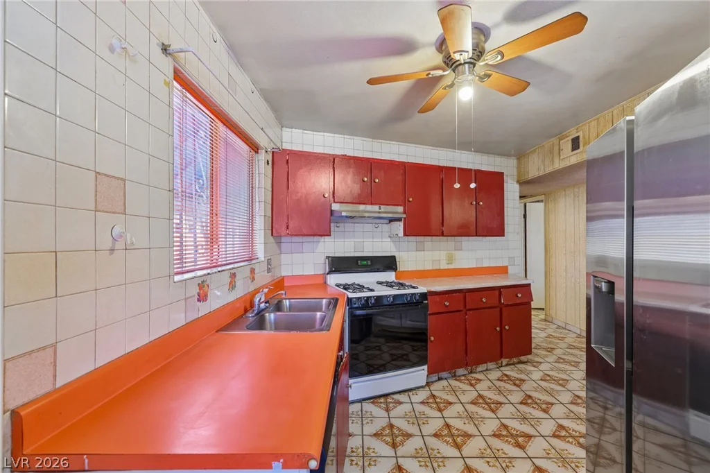 4832 Lana, Las Vegas, NV 89121