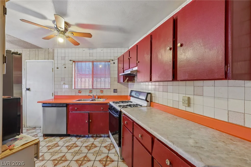 4832 Lana, Las Vegas, NV 89121