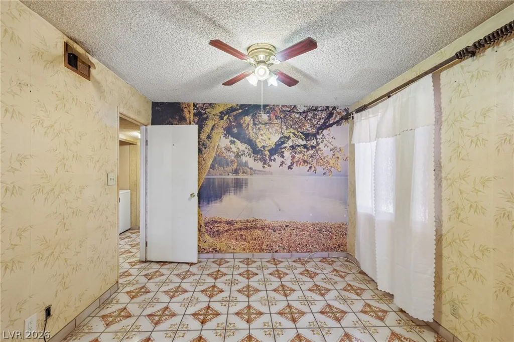 4832 Lana, Las Vegas, NV 89121