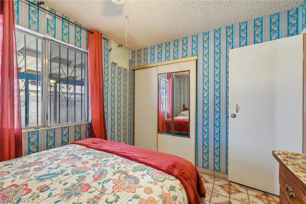 4832 Lana, Las Vegas, NV 89121