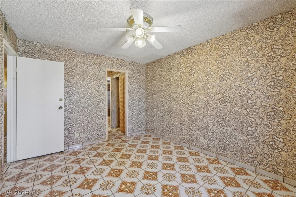 4832 Lana, Las Vegas, NV 89121
