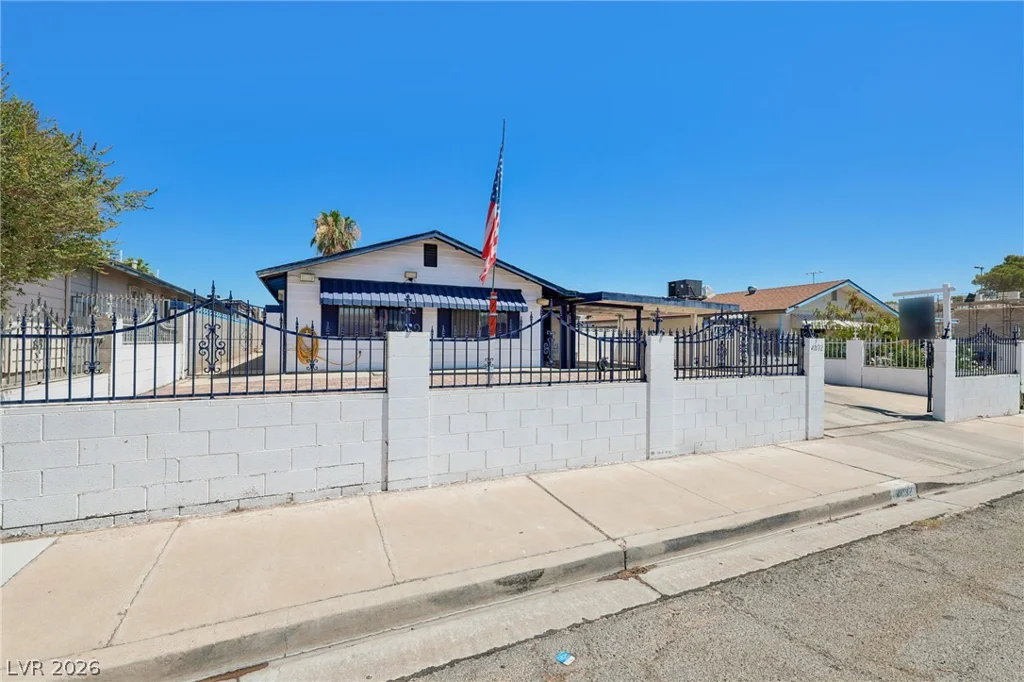 4832 Lana, Las Vegas, NV 89121
