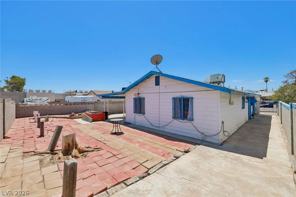 4832 Lana, Las Vegas, NV 89121