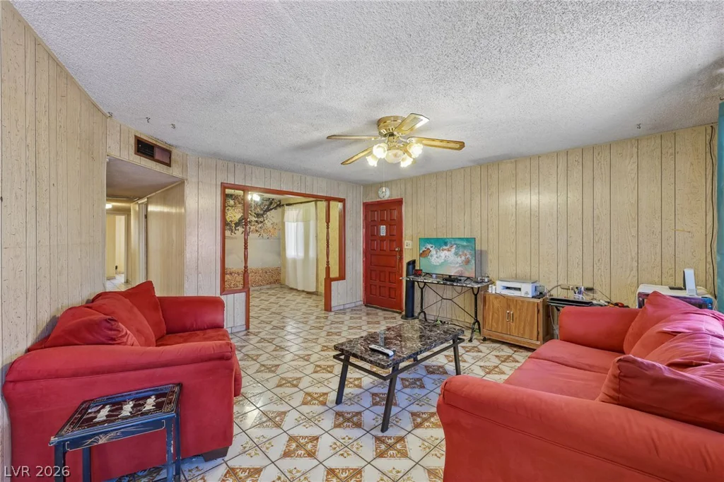 4832 Lana, Las Vegas, NV 89121