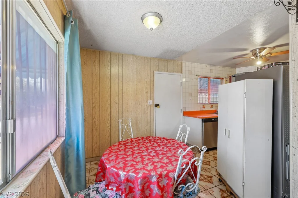 4832 Lana, Las Vegas, NV 89121