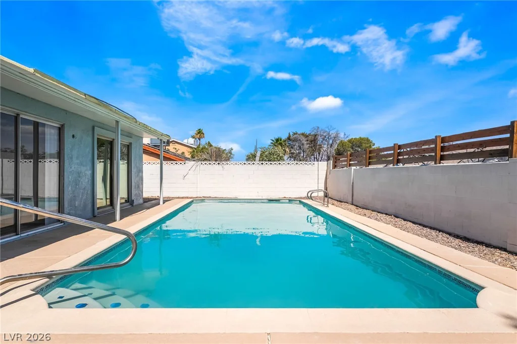 2535 Congress, Las Vegas, NV 89121