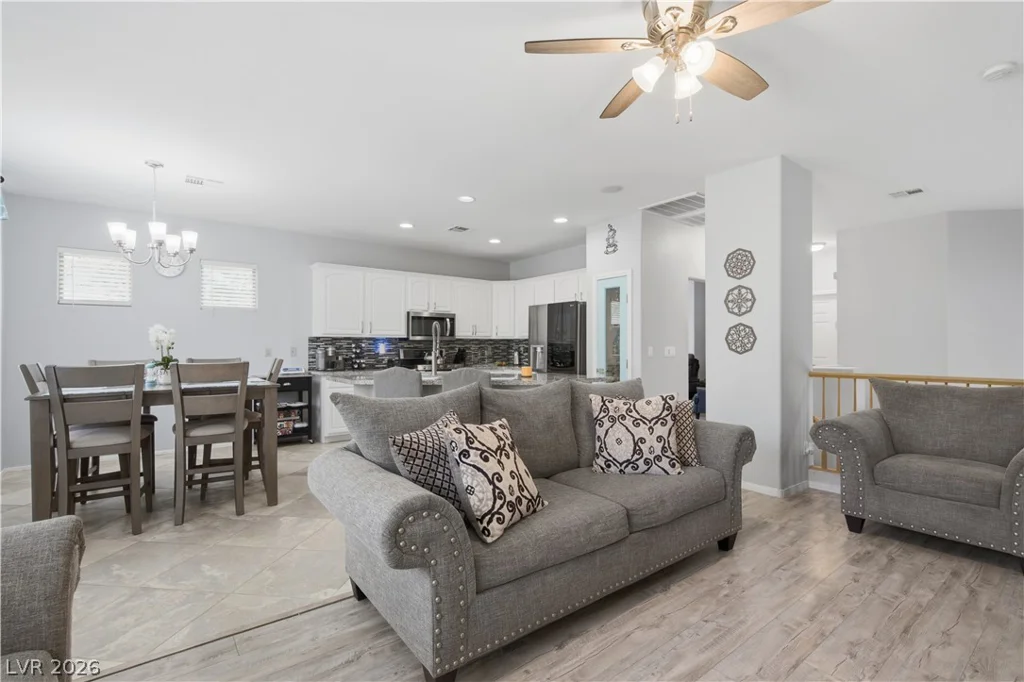 8440 Cheerful Brook, Las Vegas, NV 89143