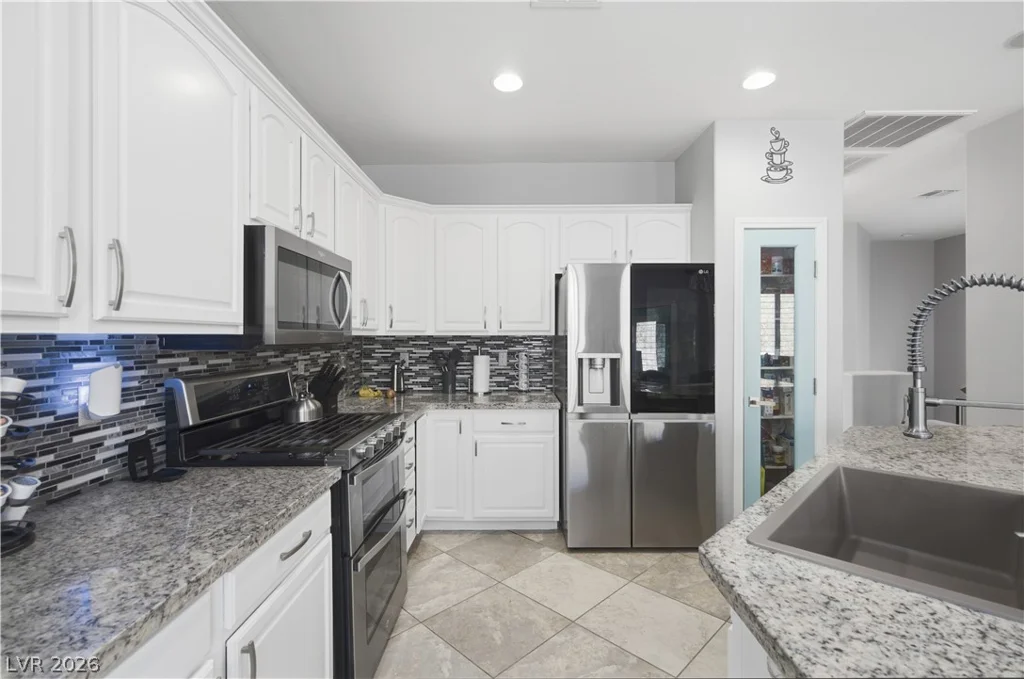 8440 Cheerful Brook, Las Vegas, NV 89143
