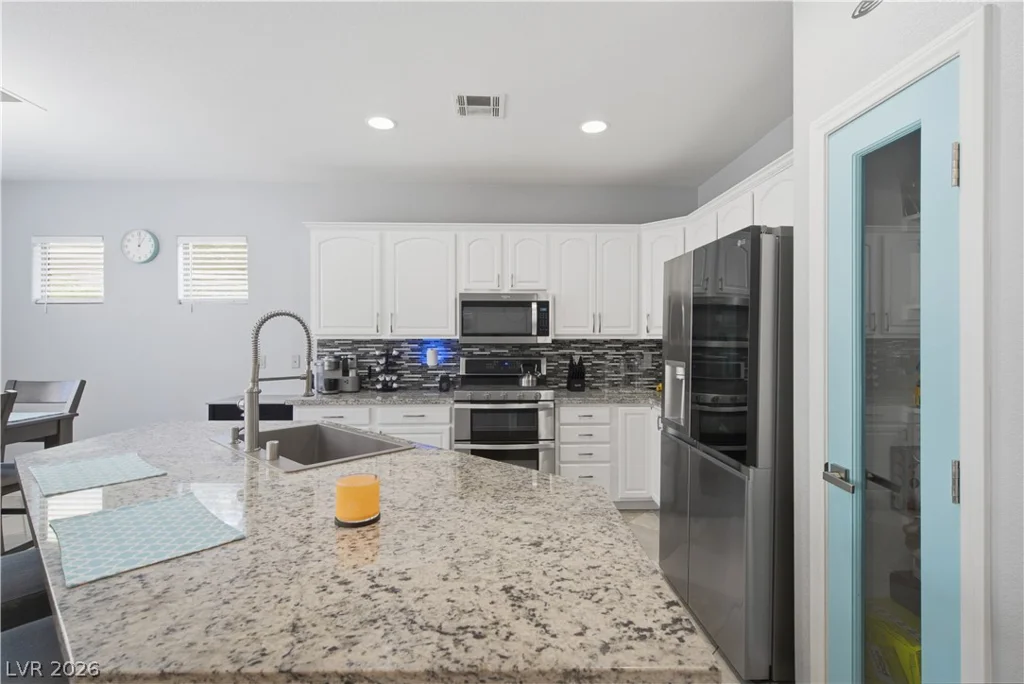 8440 Cheerful Brook, Las Vegas, NV 89143
