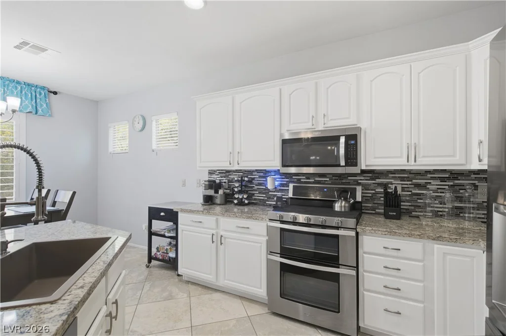 8440 Cheerful Brook, Las Vegas, NV 89143