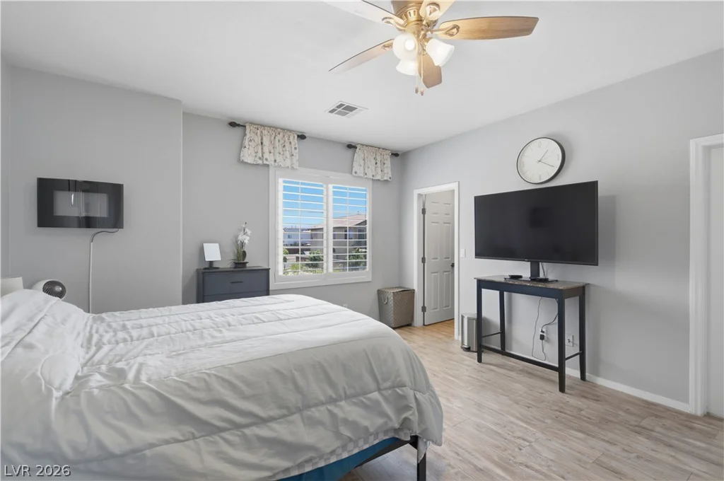 8440 Cheerful Brook, Las Vegas, NV 89143
