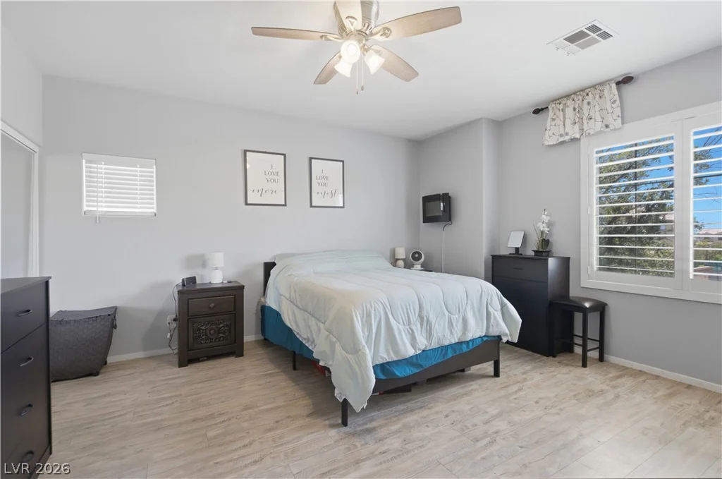 8440 Cheerful Brook, Las Vegas, NV 89143