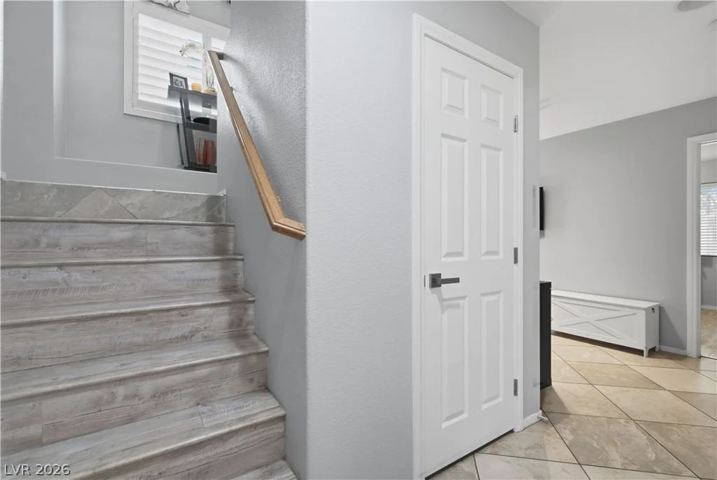 8440 Cheerful Brook, Las Vegas, NV 89143