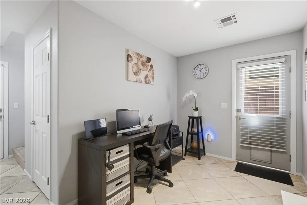 8440 Cheerful Brook, Las Vegas, NV 89143