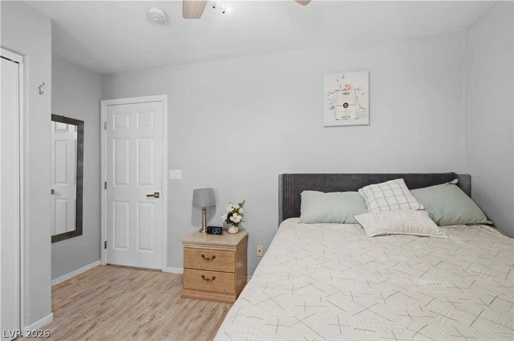 8440 Cheerful Brook, Las Vegas, NV 89143
