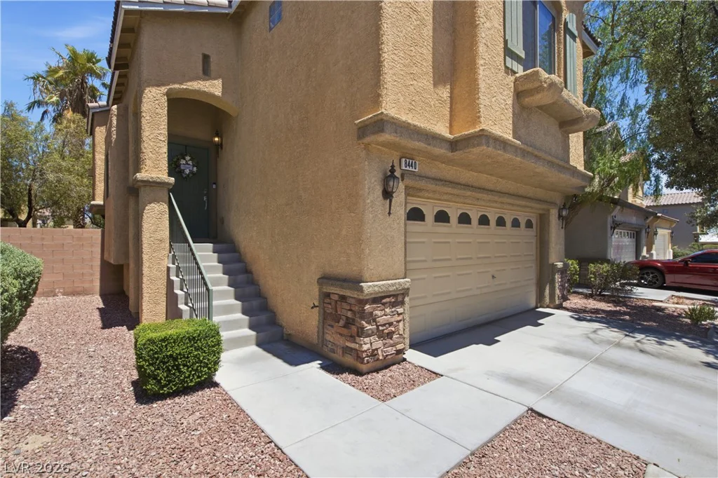8440 Cheerful Brook, Las Vegas, NV 89143