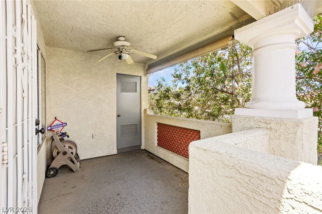 6832 Elm Creek, Las Vegas, NV 89108