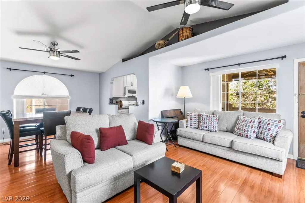 6832 Elm Creek, Las Vegas, NV 89108