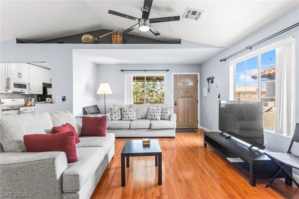 6832 Elm Creek, Las Vegas, NV 89108