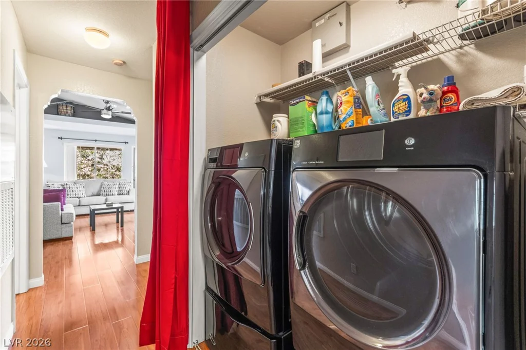 6832 Elm Creek, Las Vegas, NV 89108