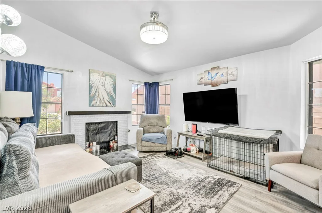 4735 Belshire, Las Vegas, NV 89147