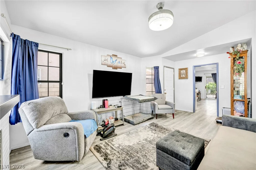 4735 Belshire, Las Vegas, NV 89147