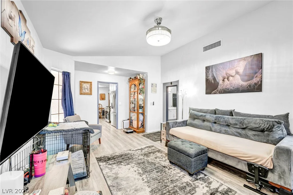 4735 Belshire, Las Vegas, NV 89147